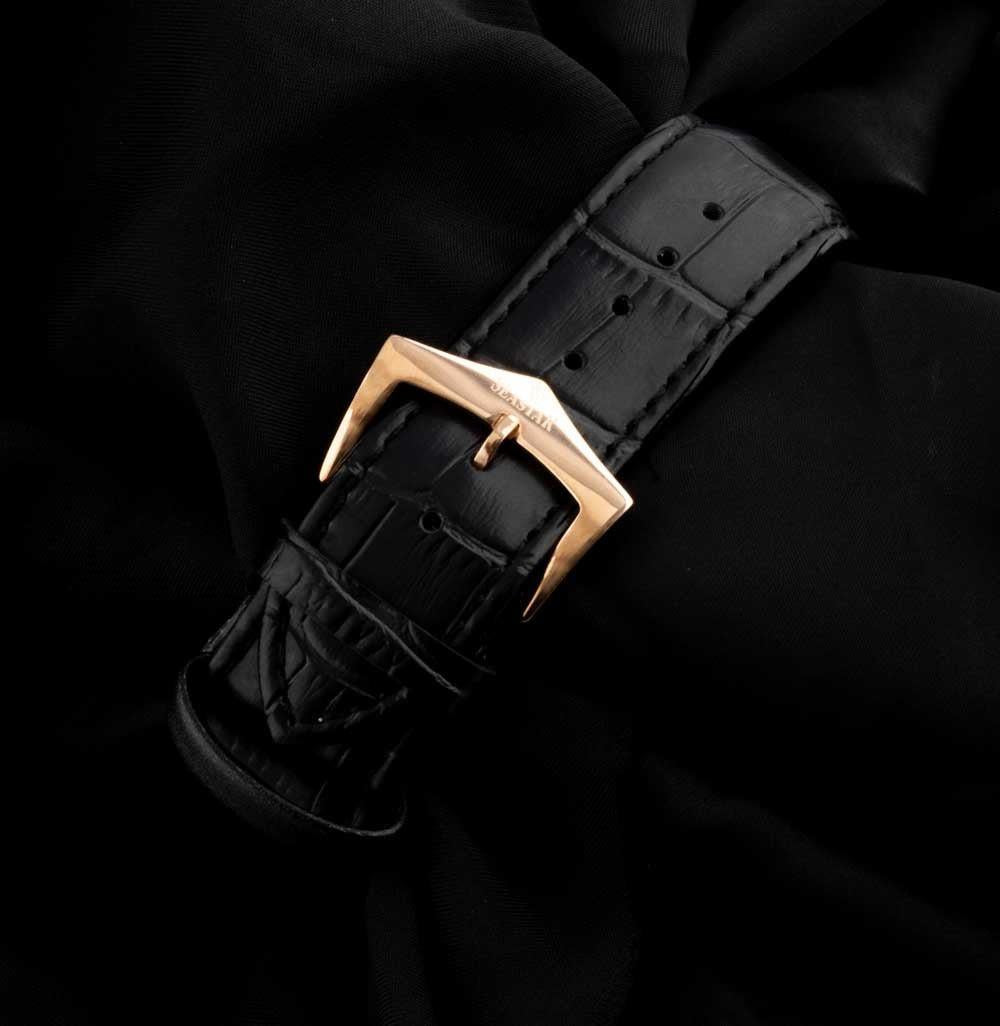 Men’s Stylish Watch With Water Resistance