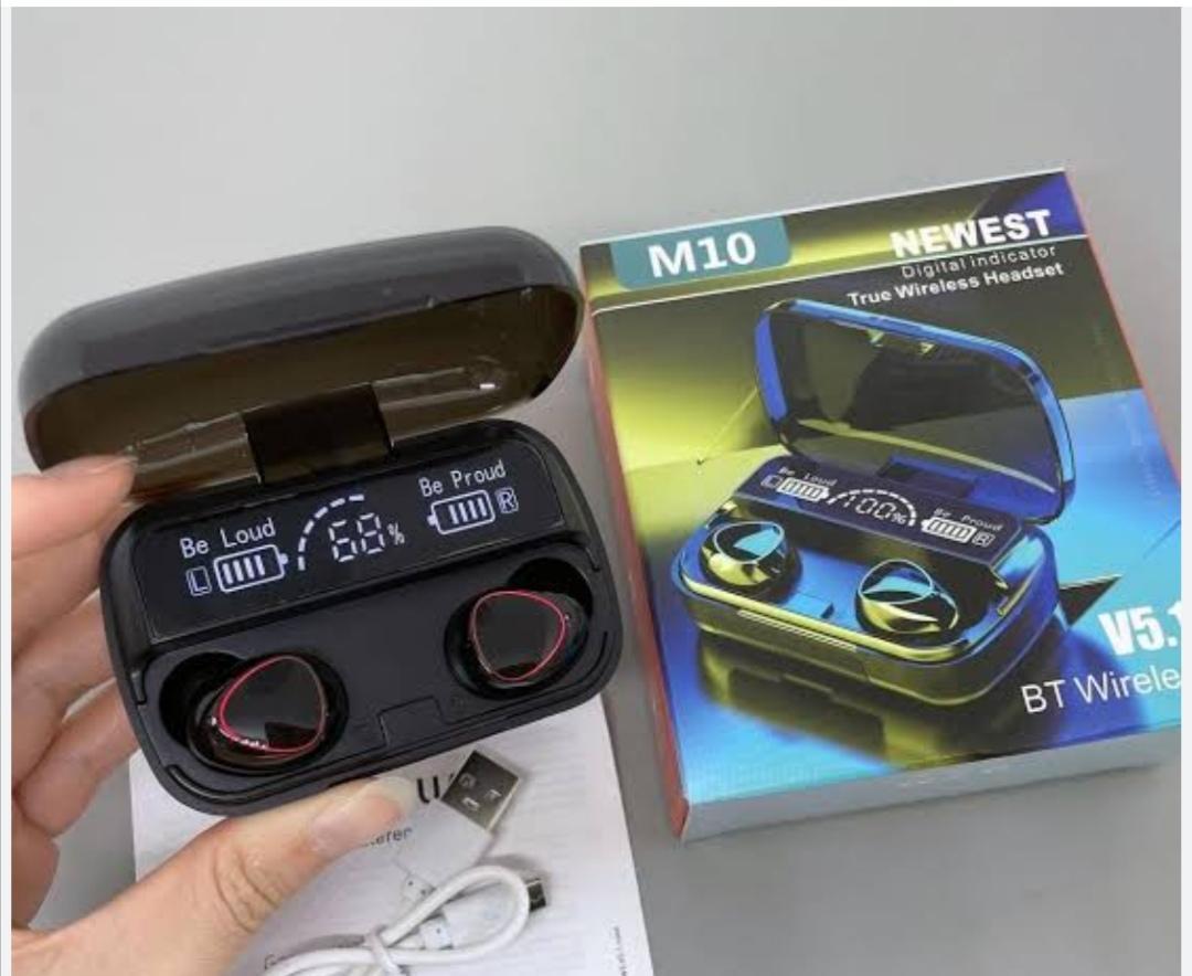 Men Ear Buds With High Sound