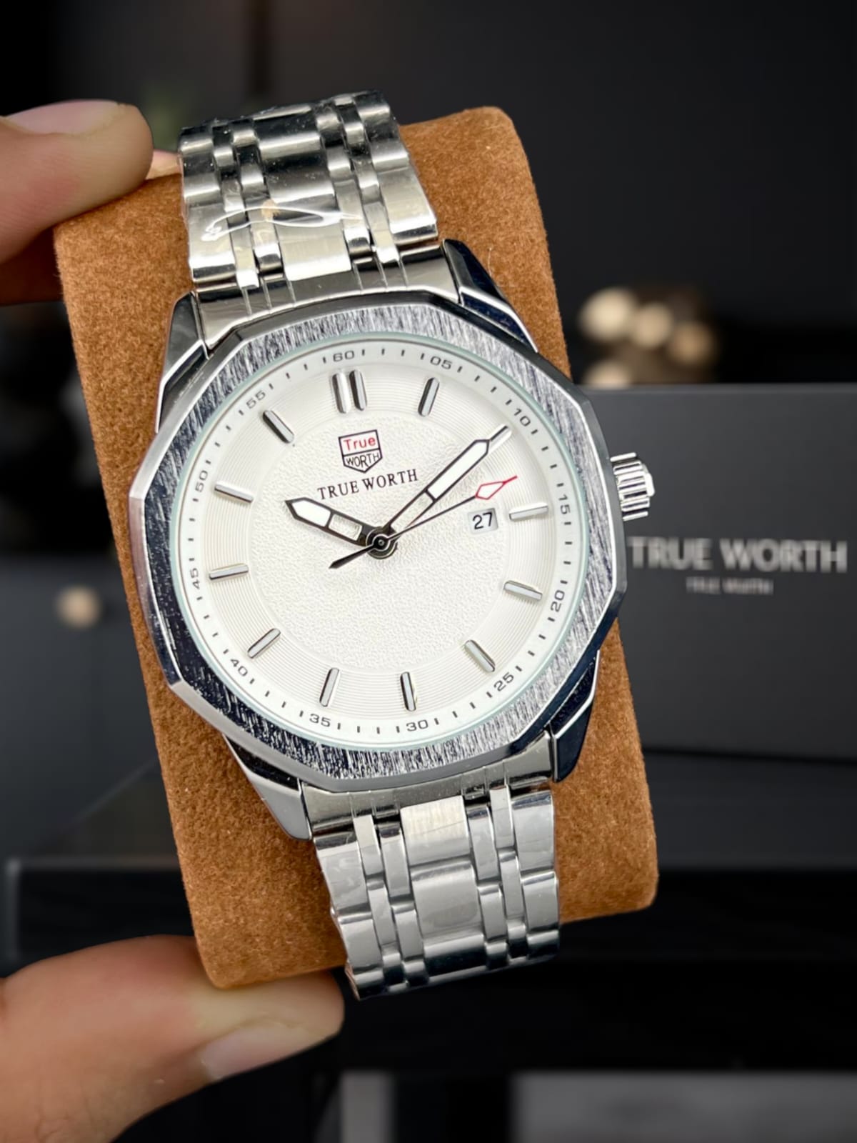 Men Stylish Quartz Watch